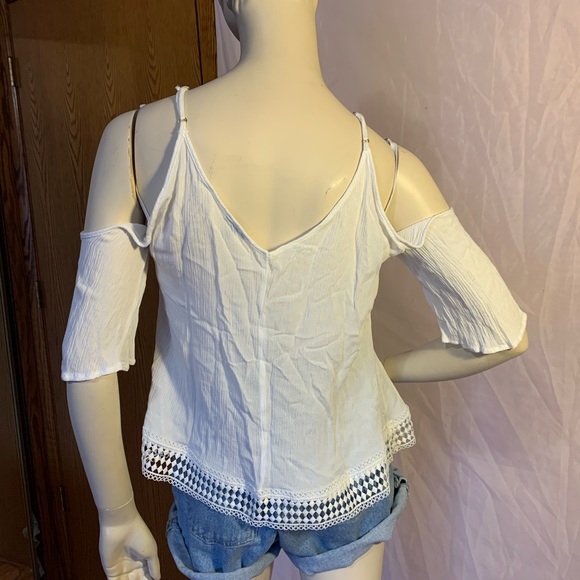 Two summer shirts bundle! - Picture 4 of 8